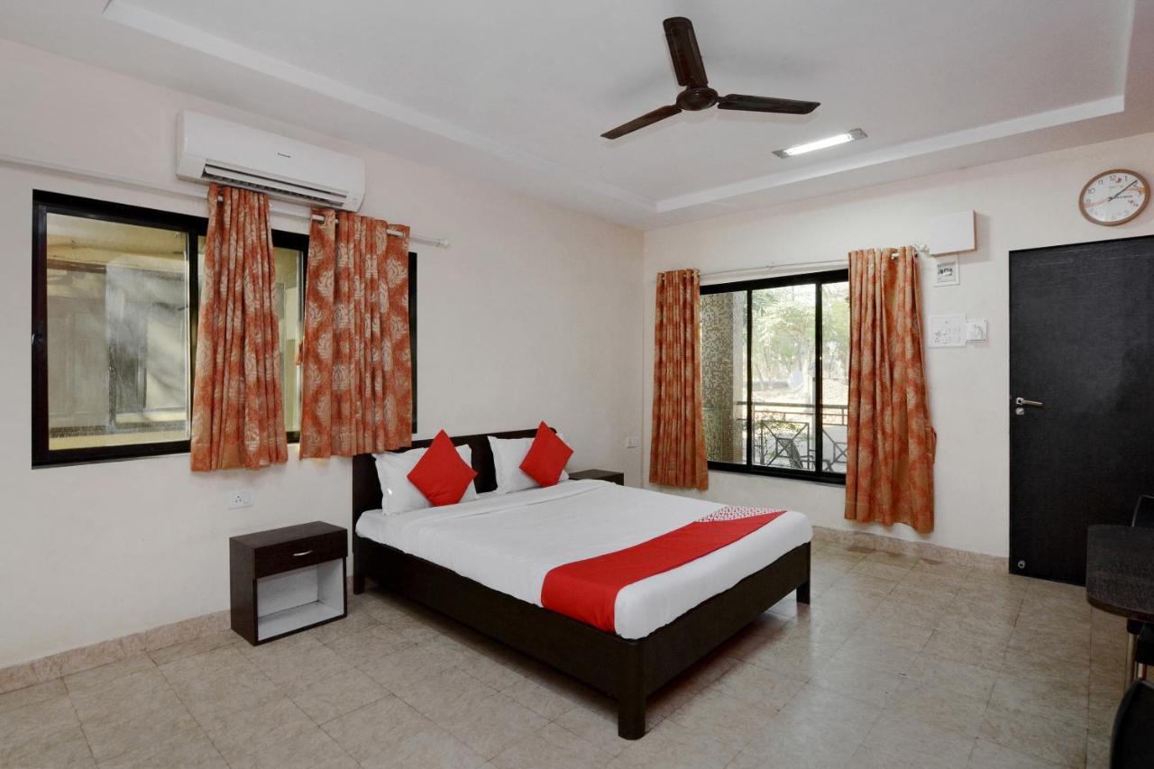 Oyo Midway Park Resort Atgaon Экстерьер фото
