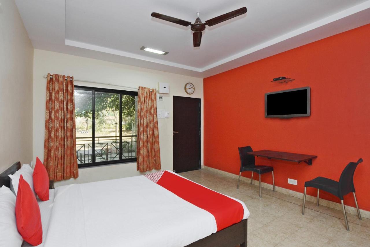 Oyo Midway Park Resort Atgaon Экстерьер фото