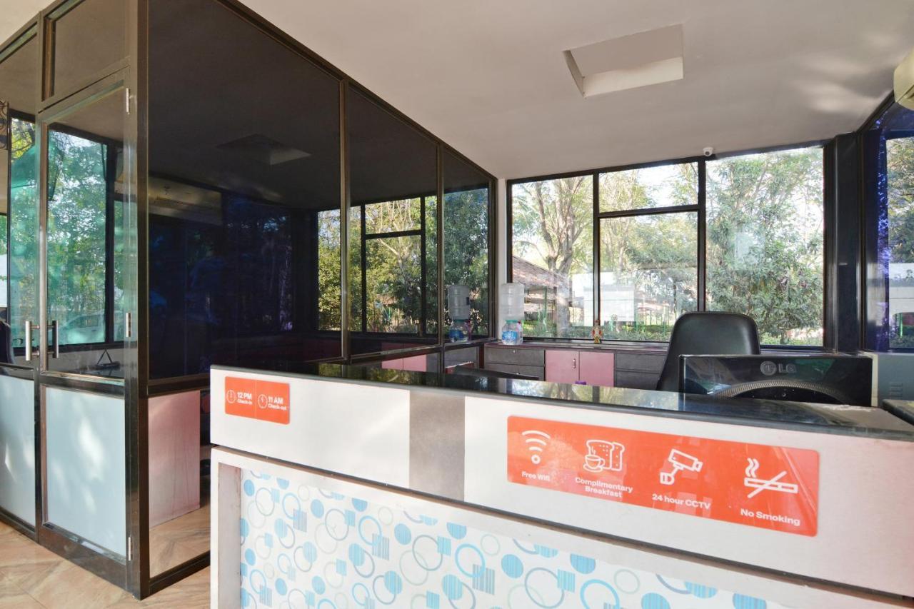 Oyo Midway Park Resort Atgaon Экстерьер фото