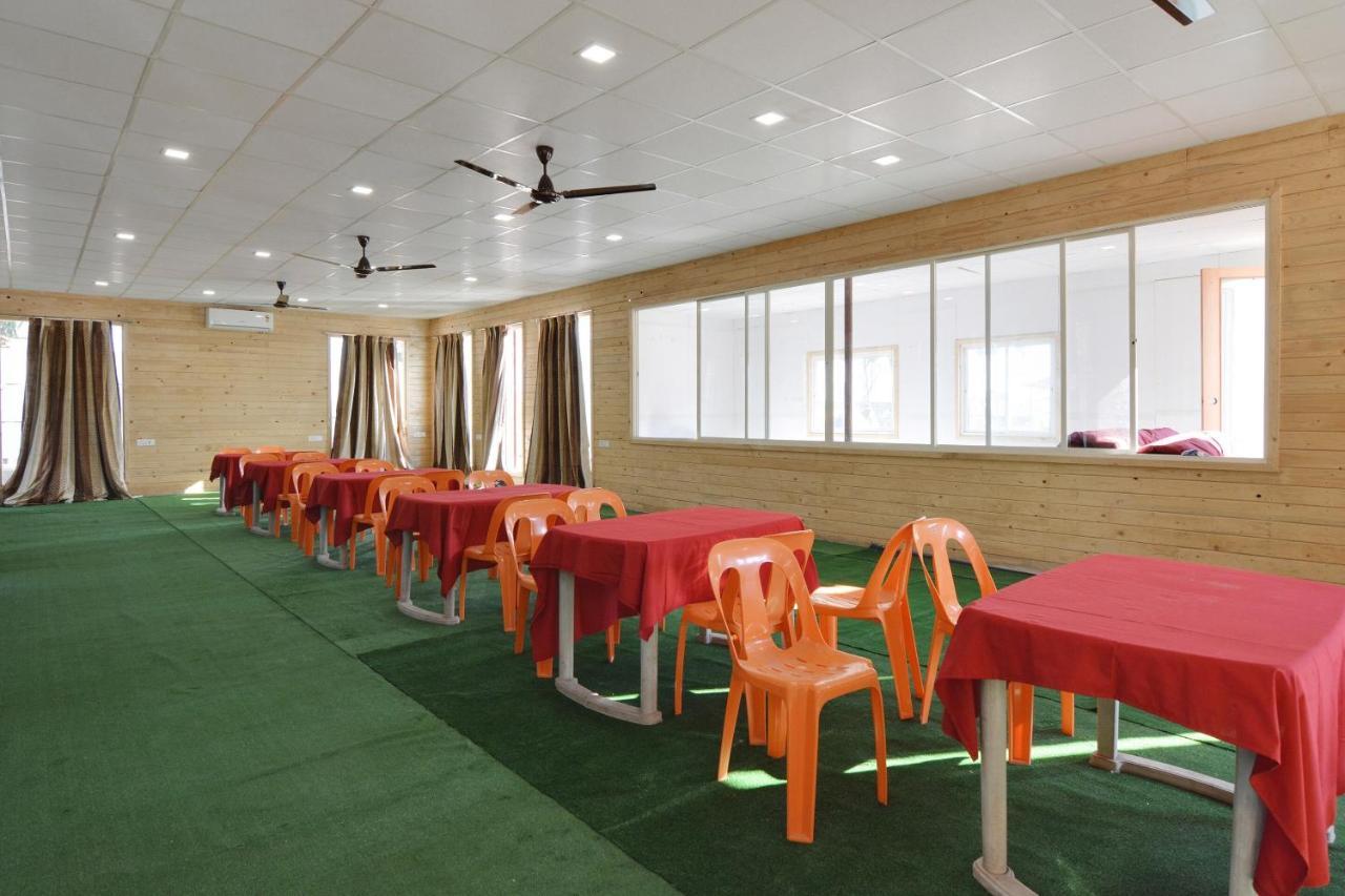 Oyo Midway Park Resort Atgaon Экстерьер фото
